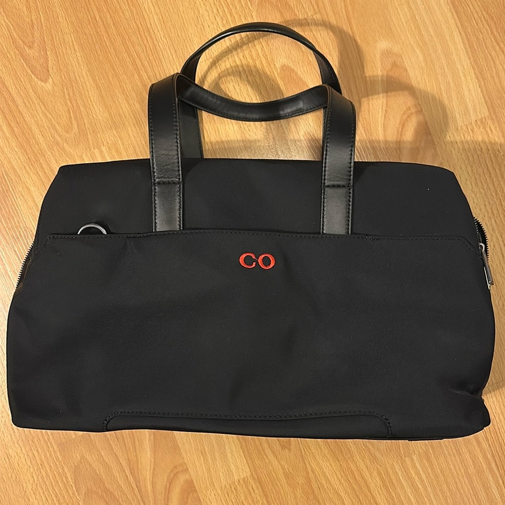 Like New - Black The Everywhere Bag